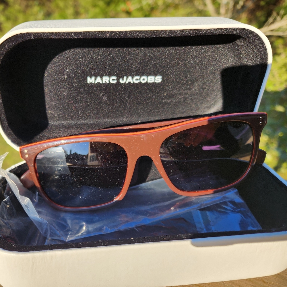 New In Case Marc Jacobs Sunglasses - Picture 2 of 6